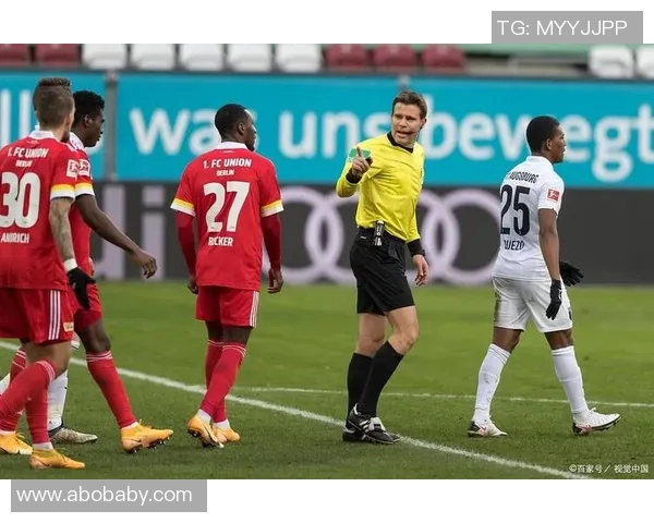 柏林赫塔保持不败势头，球迷拥趸鼎力支持