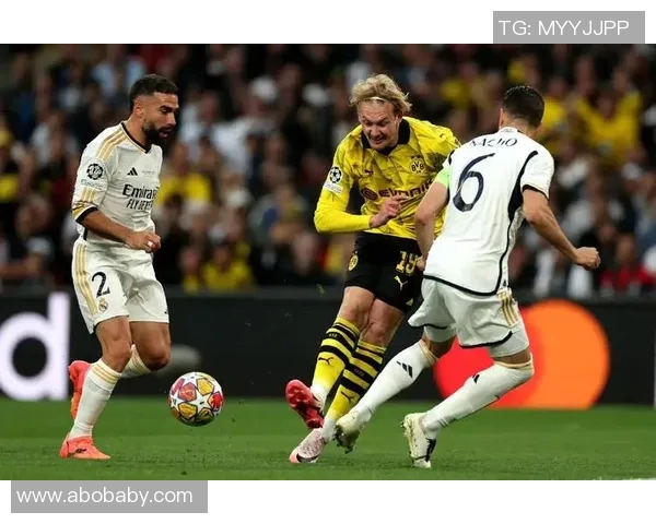 多特客场失利，排名下滑，欧冠资格悬了吗？