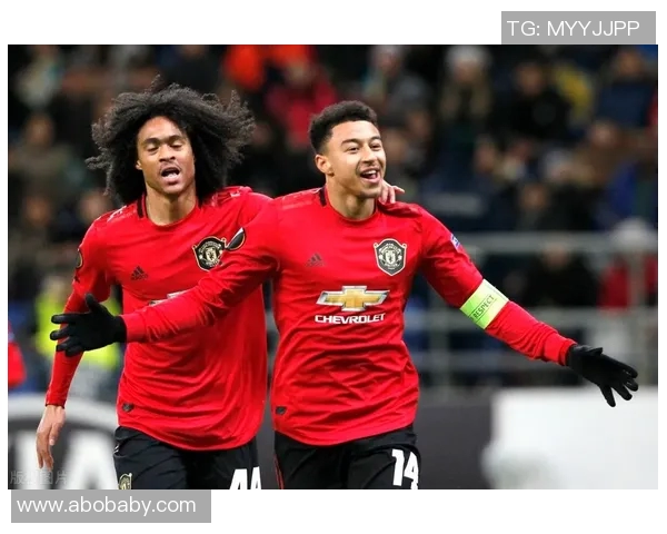 广州足球俱乐部签下新援克里斯多夫-奥贝克帕，引发球迷热议