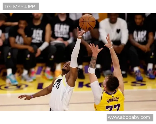 湖人队主帅：我们需要在三分线外提高投篮命中率，以缓解安东尼受伤的影响