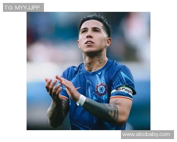 皇马官方宣布签下切尔西前锋为下赛季引援第一步