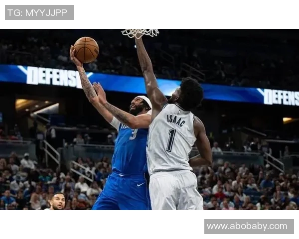 灰熊击败独行侠，晋级季后赛次轮：篮球历史的经典时刻