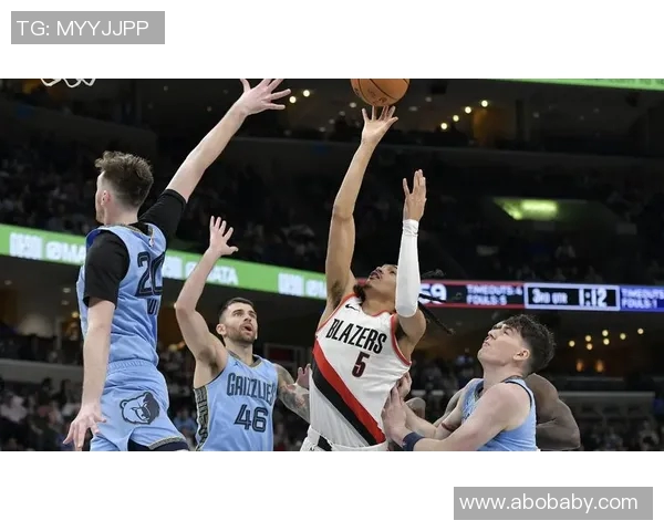 活塞客场胜开拓者，雷吉-杰克逊全场最佳