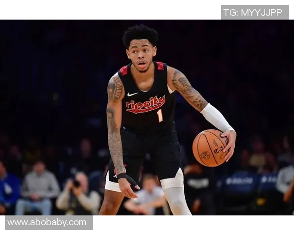 开拓者队主场大胜，豪取季后赛门票