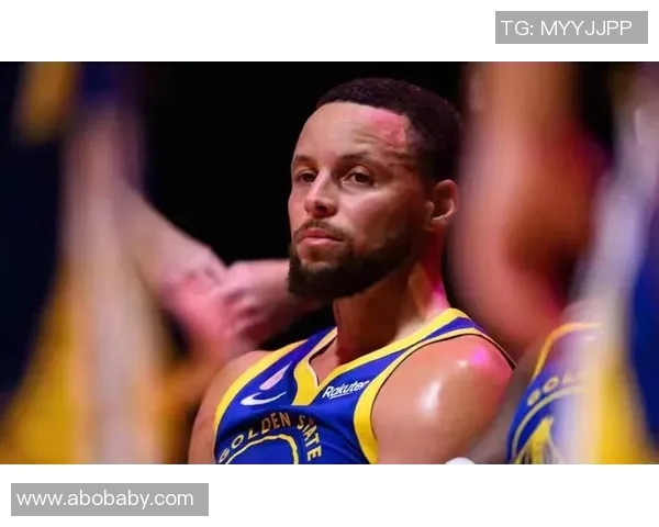 库里受伤将缺席两周！勇士球迷为其祈福